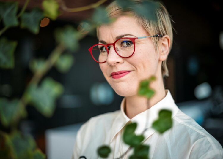 Hanna Sarkkinen.