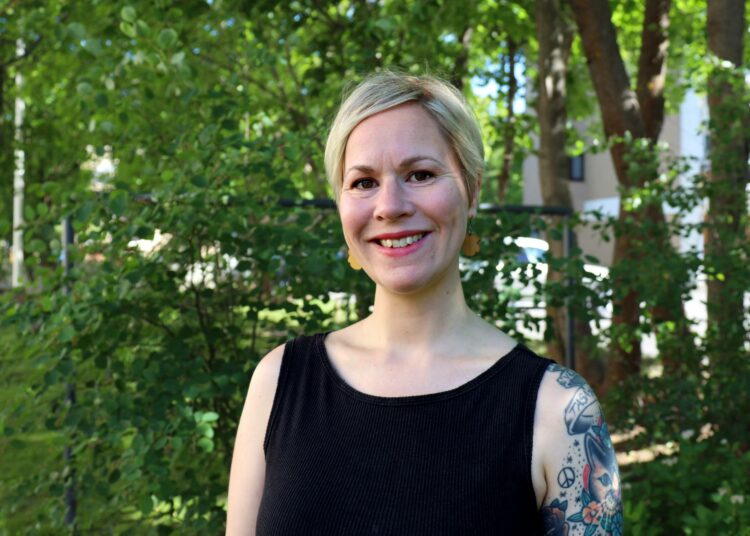 Hanna Sarkkinen.