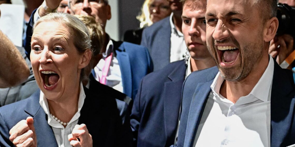 AfD:n puheenjohtaja Alice Weidel ja Saksi-Anhaltin kärkiehdokas Ulrich Siegmund juhlivat murskavoittoa osavaltion vaaleissa.