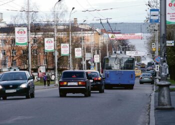 Karjalan tasavallassa ei olla tyytyväisiä tasavallan päämiehen Aleksandr Hudilaisen vallankäyttöön, mikä on johtanut näkyviin protesteihin. Kuva Petroskoista.