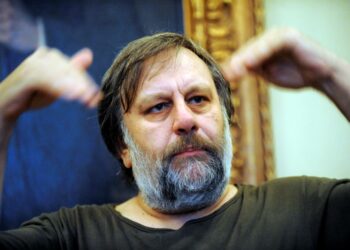 Filosofi Slavoj Žižek pitää Euroopan tilannetta erittäin vakavana. Maanosa on menettämässä ja hukkaamassa kaiken tärkeän.