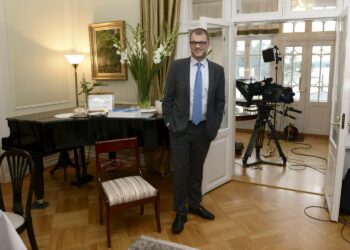 Pääministeri Juha Sipilän jo ennakkoon kohutulla tv-puheella oli 1,5 miljoonaa katsojaa.