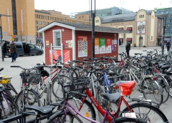 Hieman vajaat kaksi kolmannesta katsoo, ettei kampanjoissa saa valehdella missään tapauksessa.