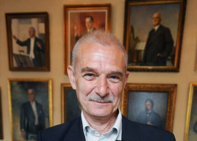 STTK:n pääekonomisti Ralf Sund haluaa hallitukselta täsmätoimia etenkin yli vuoden työttömänä olleille ikääntyneille miehille ja nuorille.