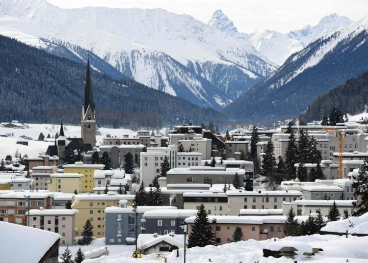 Sveitsi, jossa viime viikolla järjestettiin vuosittainen Davosin talousfoorumi, on pitänyt kärkipaikkansa maailman pahimpana veroparatiisina.