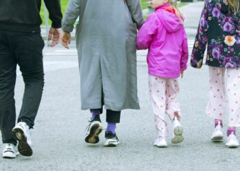 Isien osuus perhevapaiden käytöstä lisääntyi huomattavasti edellisen hallituksen uudistuksen ansiosta.