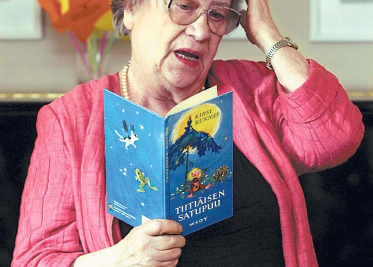 Runoilija Kirsi Kunnas.
