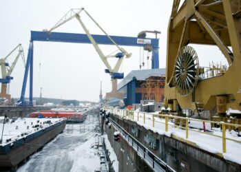Yli 15¿000 henkeä on jo allekirjoittanut kansalaisadressin telakkateollisuuden säilyttämisen puolesta Suomessa.