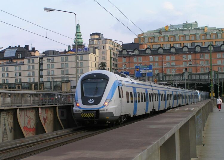 Junien myöhästymiset on yksi ruotsalaisten vakiopuheenaiheista.