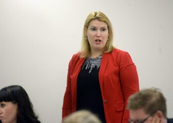 Vasemmistoliiton kansanedustaja Katja Hänninen on huolissaan hallituksen koulutusleikkauksista.