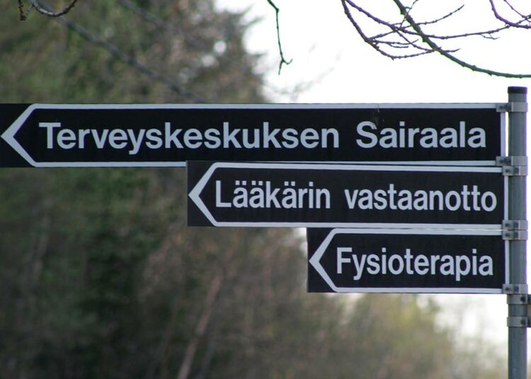 Palvelulupaus takaa esimerkiksi riittävät terveyspalvelut kaikille.