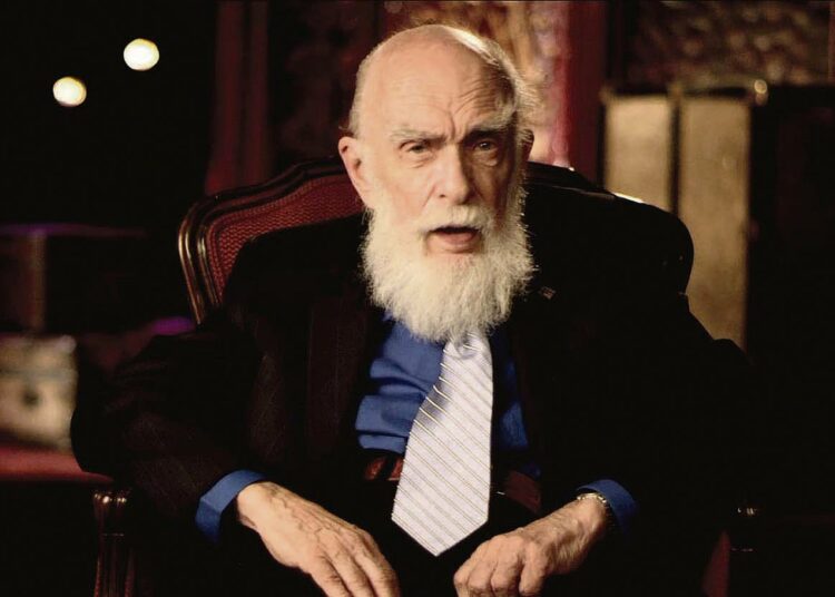 Aktiiviuransa jälkeen James Randi alkoi paneutua rahastavien meedioiden kimppuun.