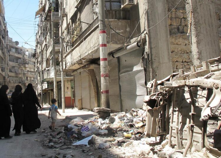 Eniten syyrialaisia on tänä vuonna palannut Aleppon kaupunkiin ja maakuntaan, vaikka sodan tuhot ovat alueella suuria. Kuva elokuulta 2014 kapinallisten hallussa olleelta alueelta Alepposta.