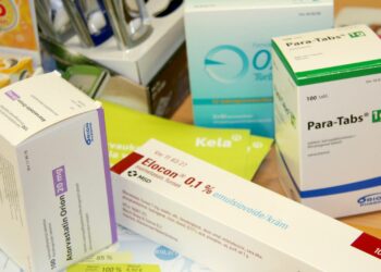 Lääkärin määräämien lääkkeiden käyttö on tärkeää myös yhteiskunnan kannalta, koska se osallistuu kustannuksiin kelakorvausten kautta.