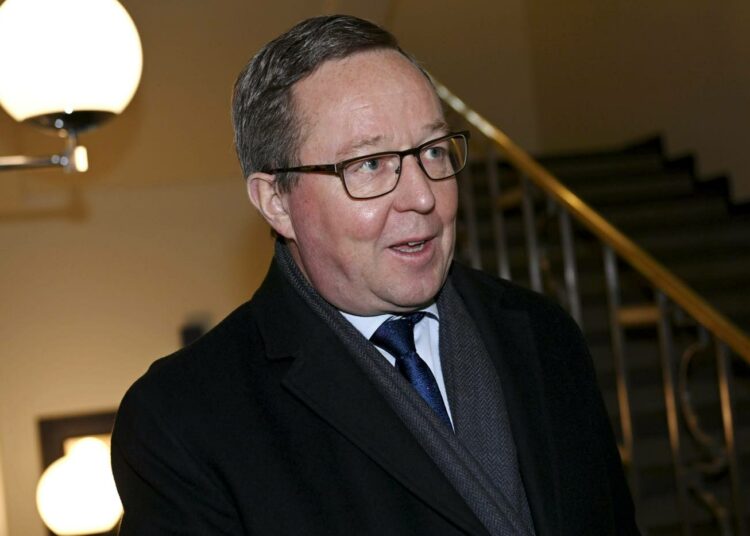 Elinkeinoministeri Mika Lintilä oli samassa kokouksessa koronatartunnan saaneen Pekka Haaviston kanssa, mutta ei kokenut niin.