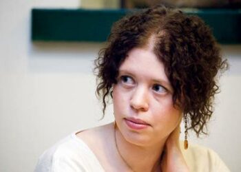 Anna Kontula haluaa pamfletillaan kiinnittää huomiota ongelmiin, joihin institutionalisoitunut feminismi ei ole kyennyt pureutumaan.