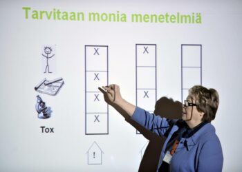 Tutkimusprofessori Aino Nevalainen esitteli valtakunnallista TOXTEST-tutkimushanketta.