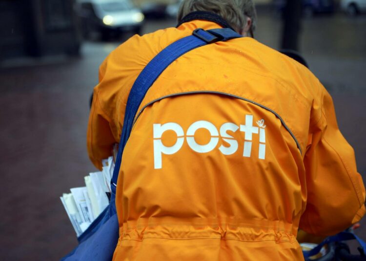 Postin varhaisjakelijat vetoavat päättäjiin, jotta he puhaltaisivat postin työehtoshoppailun poikki.
