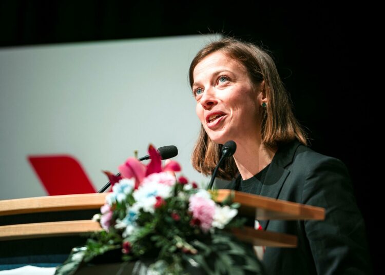 –¿Tanskan vasemmistopuolue nosti viime kuntavaaleissa kannatustaan eniten juuri työväenluokkaisissa kaupunginosissa ja myös teollisissa kaupungeissa suurkaupunkien ulkopuolella, europarlamentaarikko Li Andersson sanoi haastattelussamme.