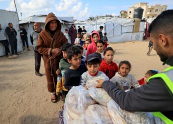 Suuri osa Palestiinan lapsista elää maan sisäisillä pakolaisleireillä.