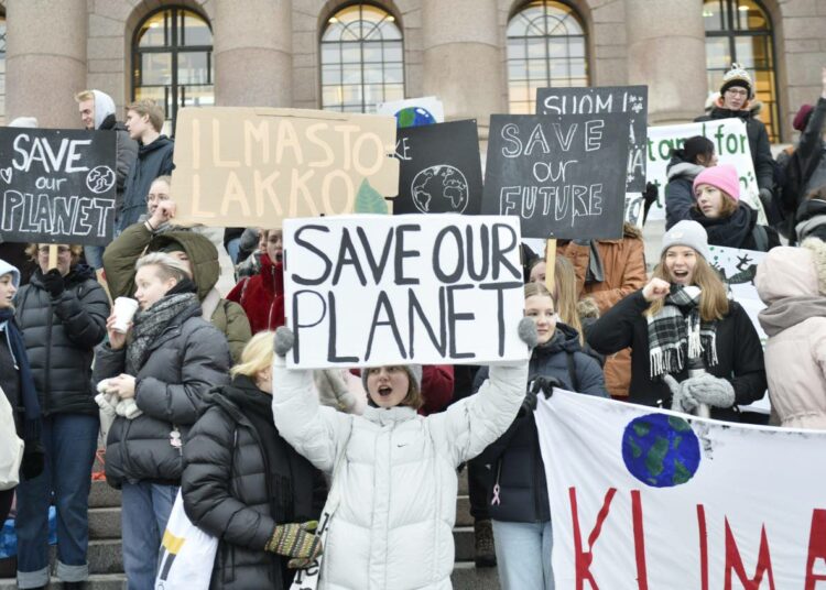 Nuoret ovat vaatineet poliitikoilta eri puolilla maailmaa tekoja ilmaston puolesta heti eikä joskus tulevaisuudessa.