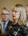 SDP:n eduskuntaryhmän puheenjohtaja Tytti Tuppurainen kertoi, miksi puolue on mukana velkajarrussa.