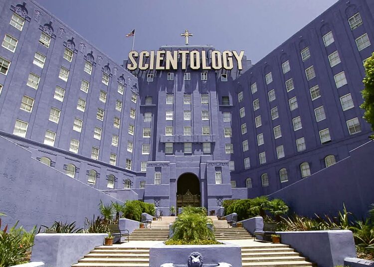 Viikon dokkarina nähdään Going Clear: Scientology, kurkistus järjestäytyneen uskonnon päivänvaloa kestämättömiin kulisseihin. Tuore dokumentti on saanut lahkon korkeimmat auktoriteetit puolustustoimiin.