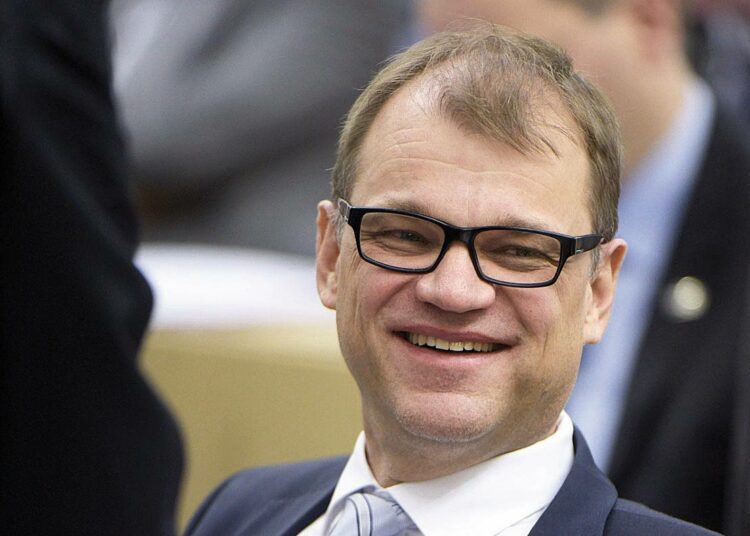 Juha Sipilä tietää harmaan talouden olevan uhka hyvinvointiyhteiskunnalle, mutta ei välitä asiasta.