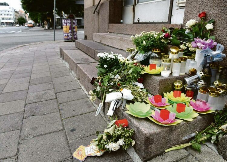 Turun terrori-isku kiihdytti poliitikkojen vaatimuksia tiedustelulainsäädännön uudistamisesta.