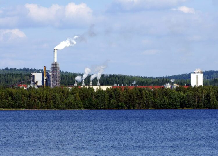 Suomessa teollisuustuotannossa ei ole nähty muun Euroopan malliin suurta pudotusta, muttei toipumistakaan.