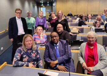Varsinais-Suomen hyvinvointialueen valtuuston kokoukseen osallistuivat keskiviikkona vasemmistoliiton ryhmästä Lotta Laaksonen, Muhiadin Hersi, Nina Söderlund, Jukka Kärkkäinen, Eveliina Tyyskänen, Lauri Kouki, Katri Kapanen, Pirjo Rinne, Maarit Koivisto ja Emma Lindqvis.
